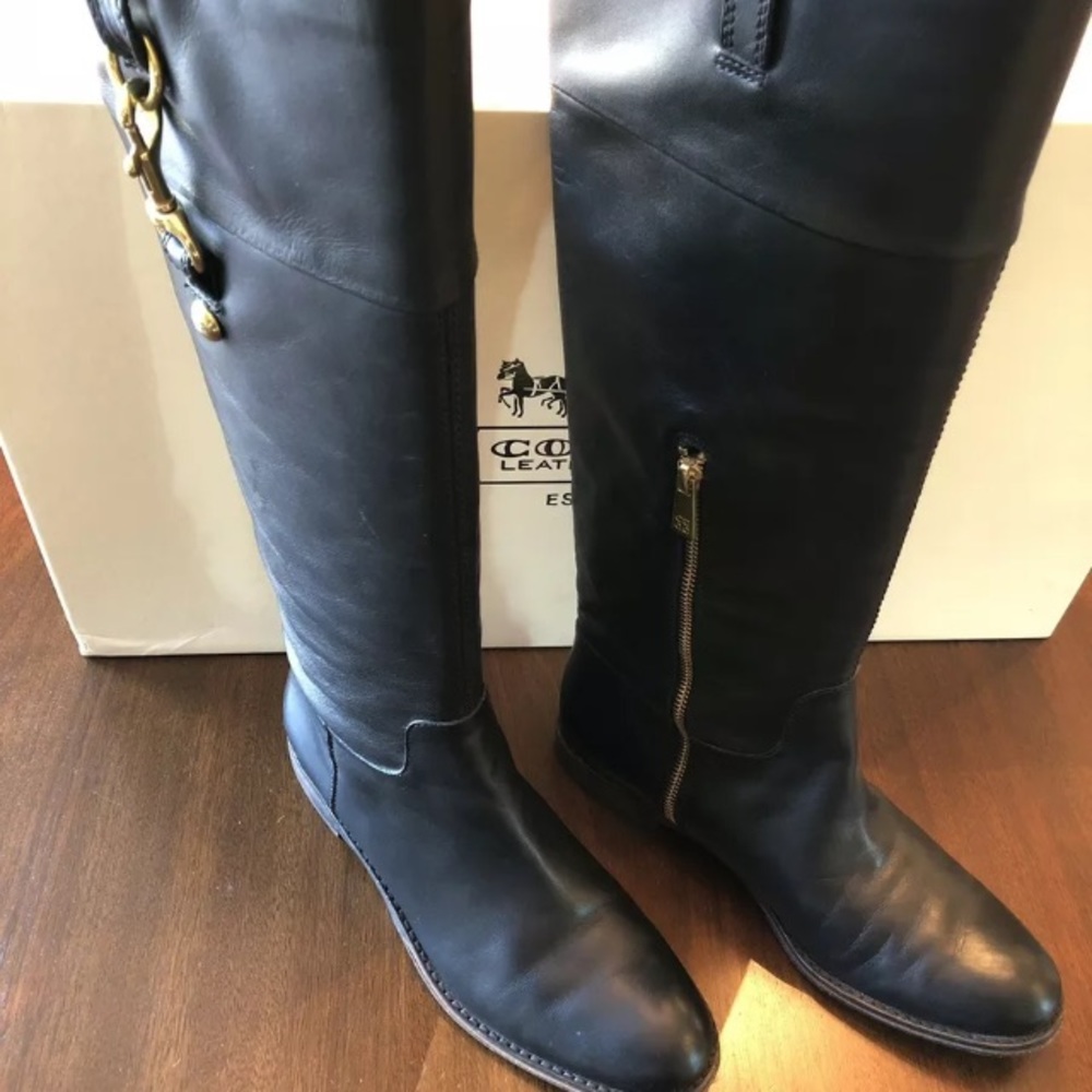 ➡️👢 Coach Boots - Black👀